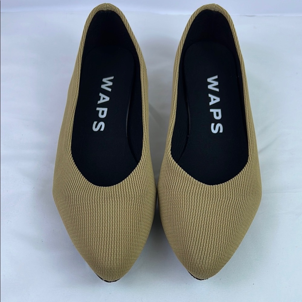 WAPS Tan Flats-Sz 8, NWOT